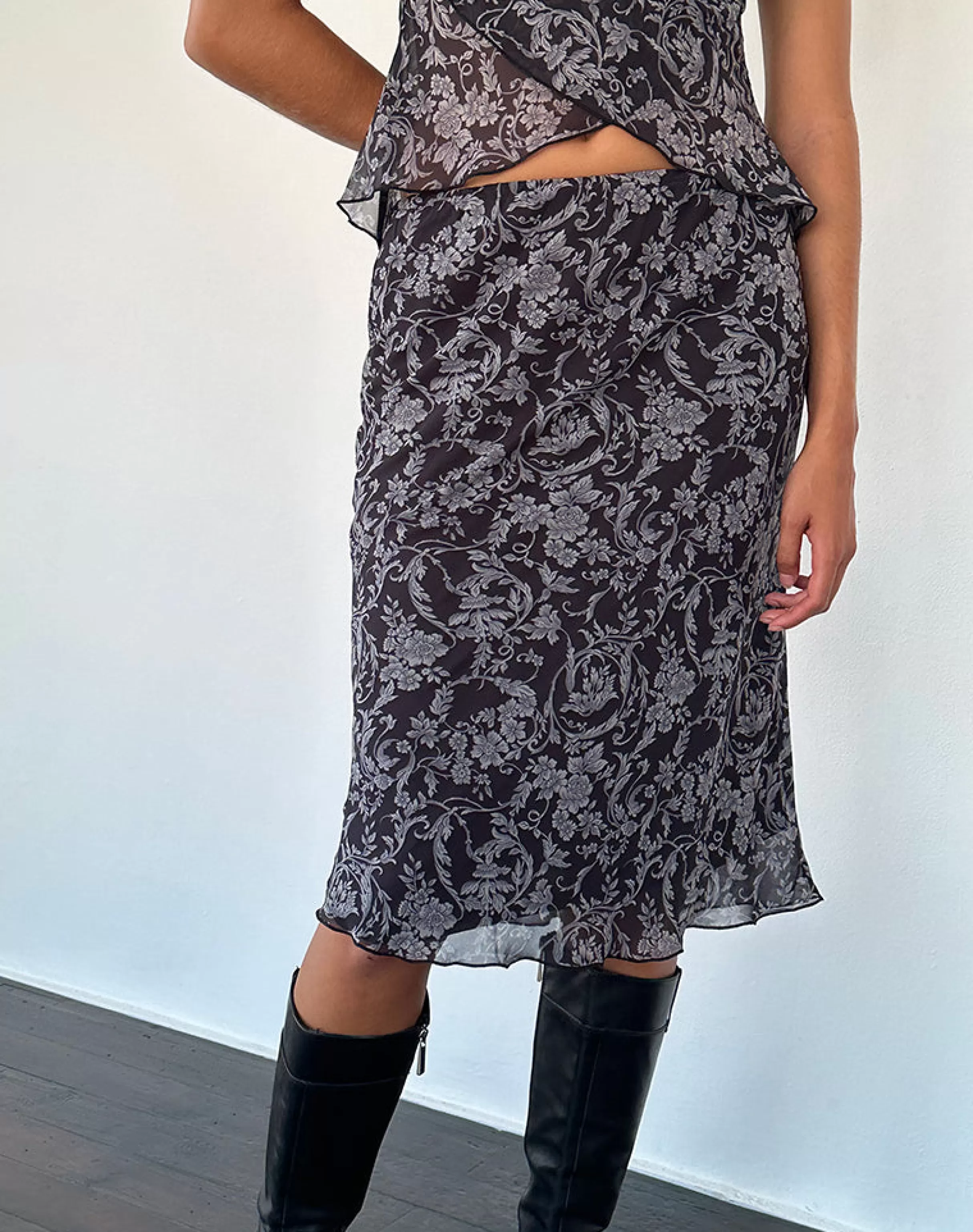 Flash Sale Abetzi Midi Skirt In Baroque Black Print A LINE SKIRTS | MIDI SKIRTS