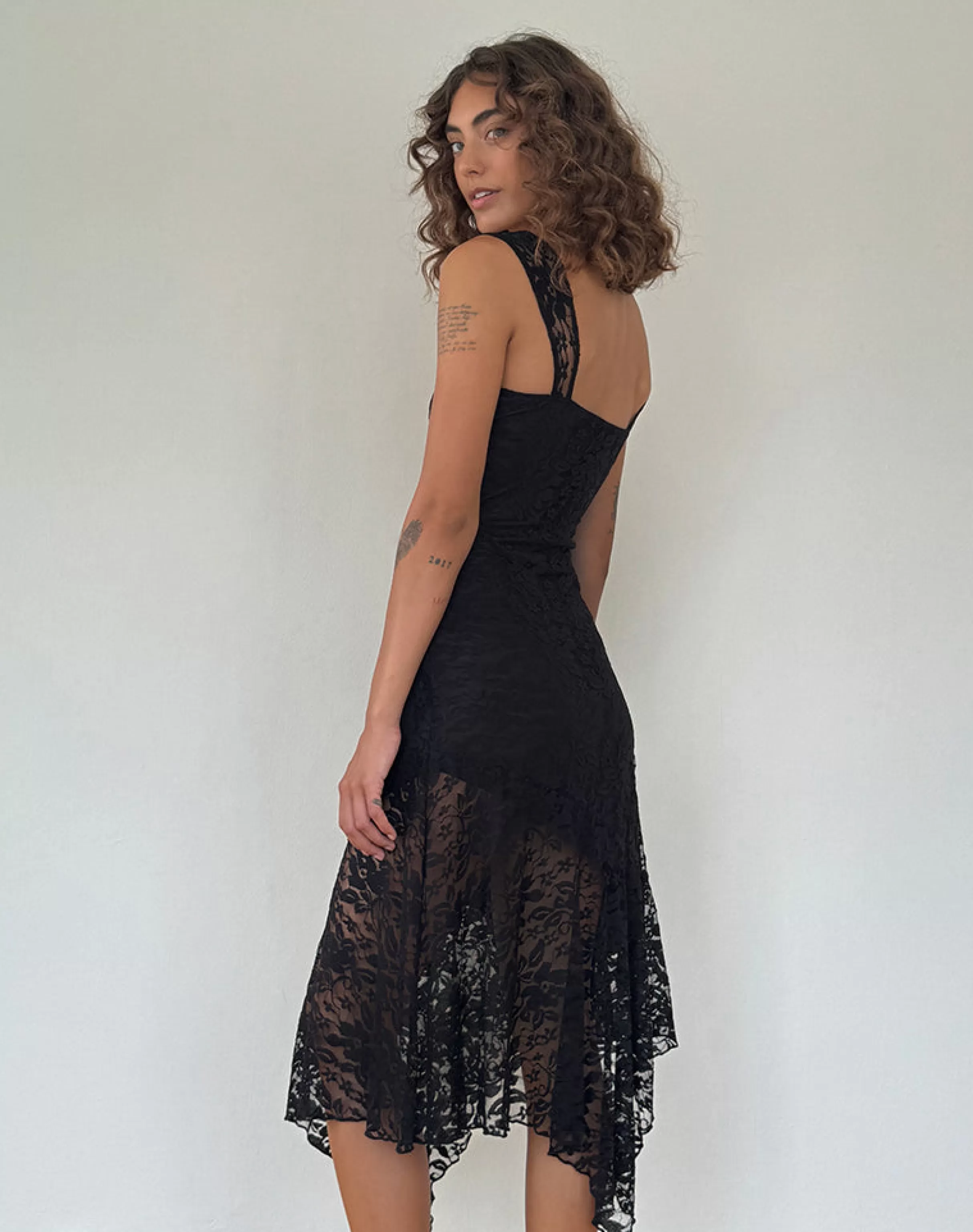 Clearance Adeliza Asymmetric Midi Dress In Floral Lace Jet Black MIDI DRESSES