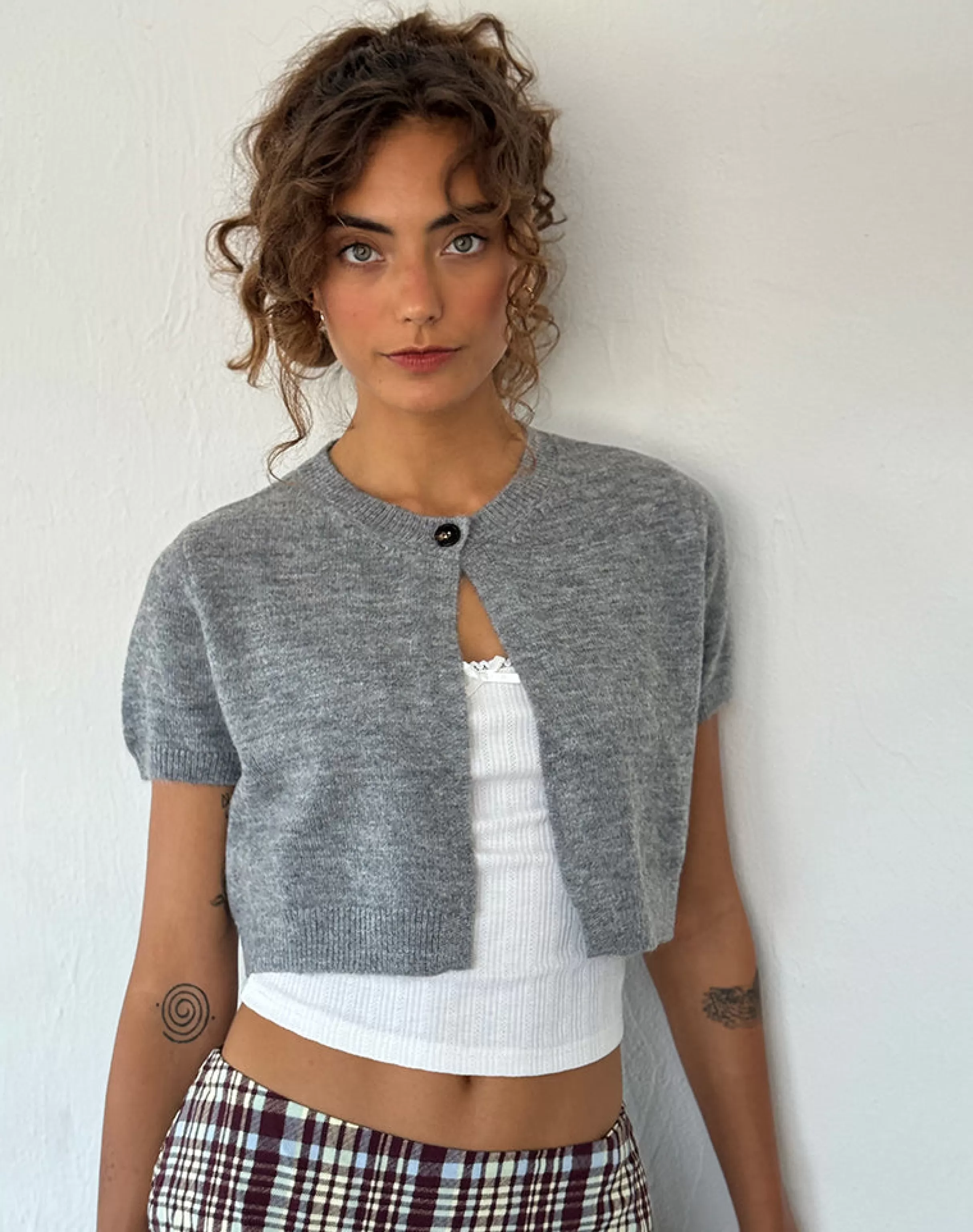 Store Arella Cropped Cardigan In Knit Grey STRAWBERRY MILK | CARDIGANS