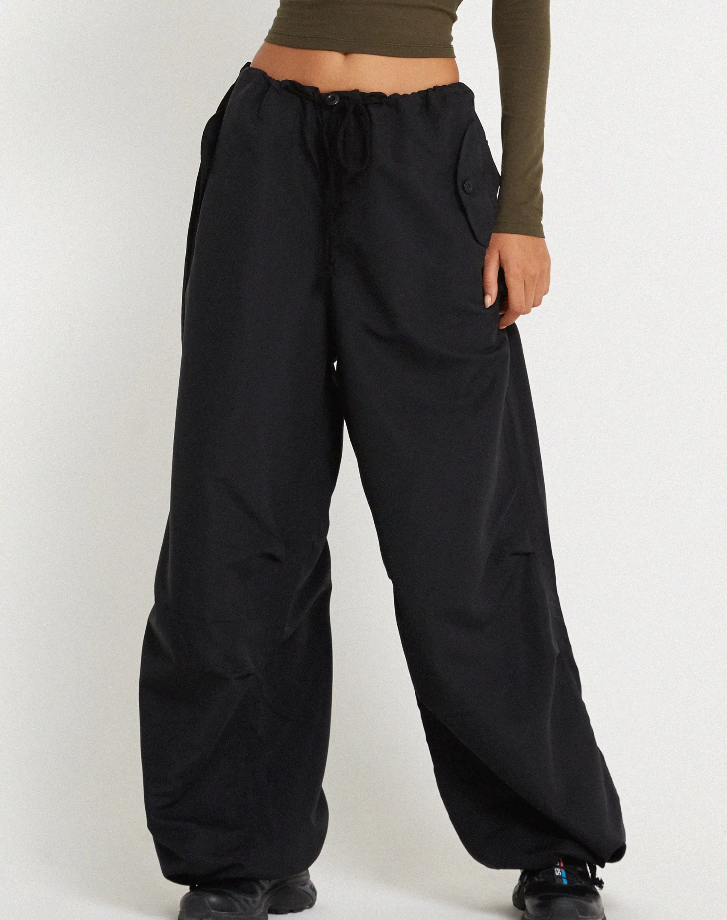 Online Chute Trouser In Microfiber Black LOW RISE TROUSERS
