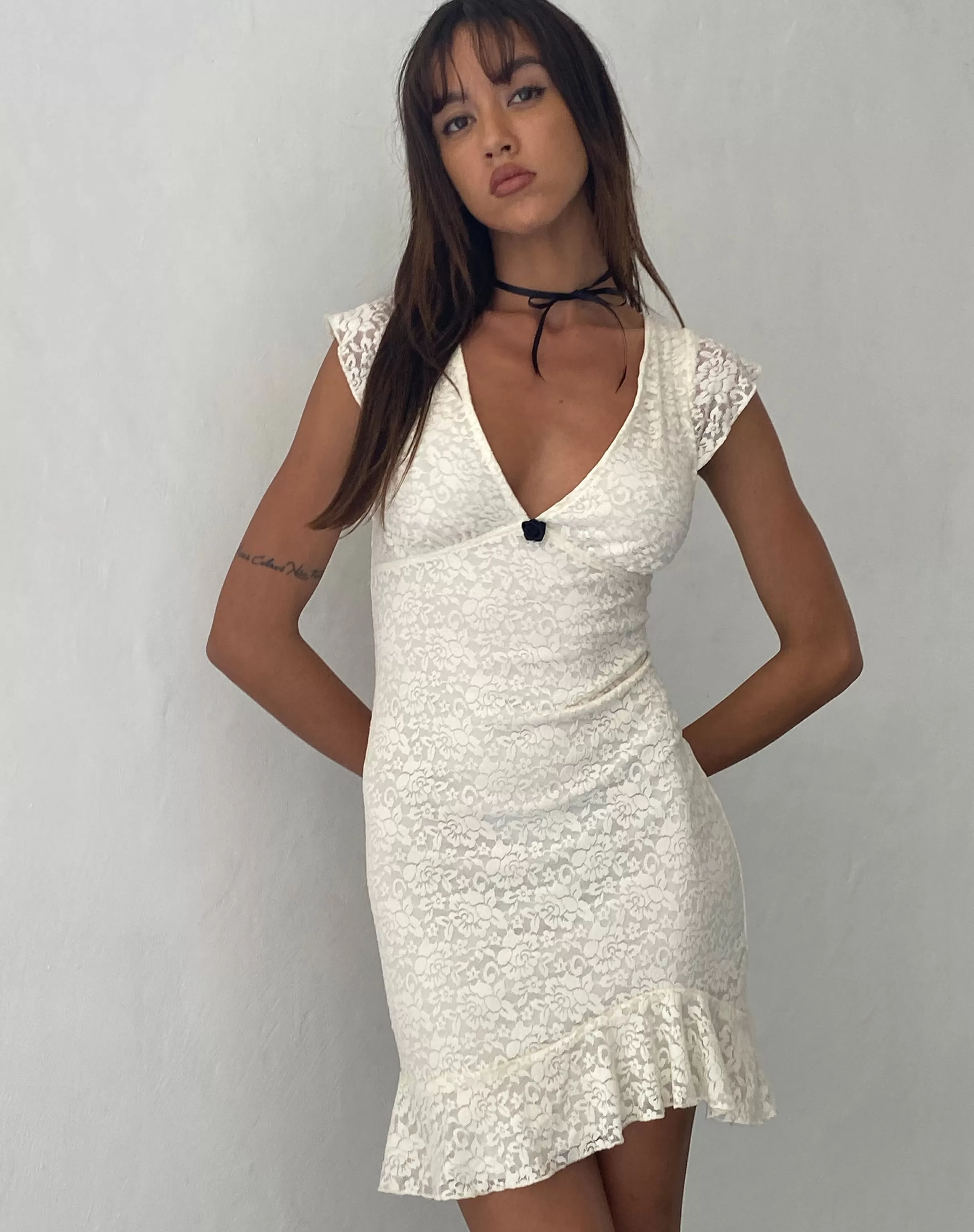 Hot Ginevra Frill Hem Mini Dress In Rose Lace SALE DRESSES