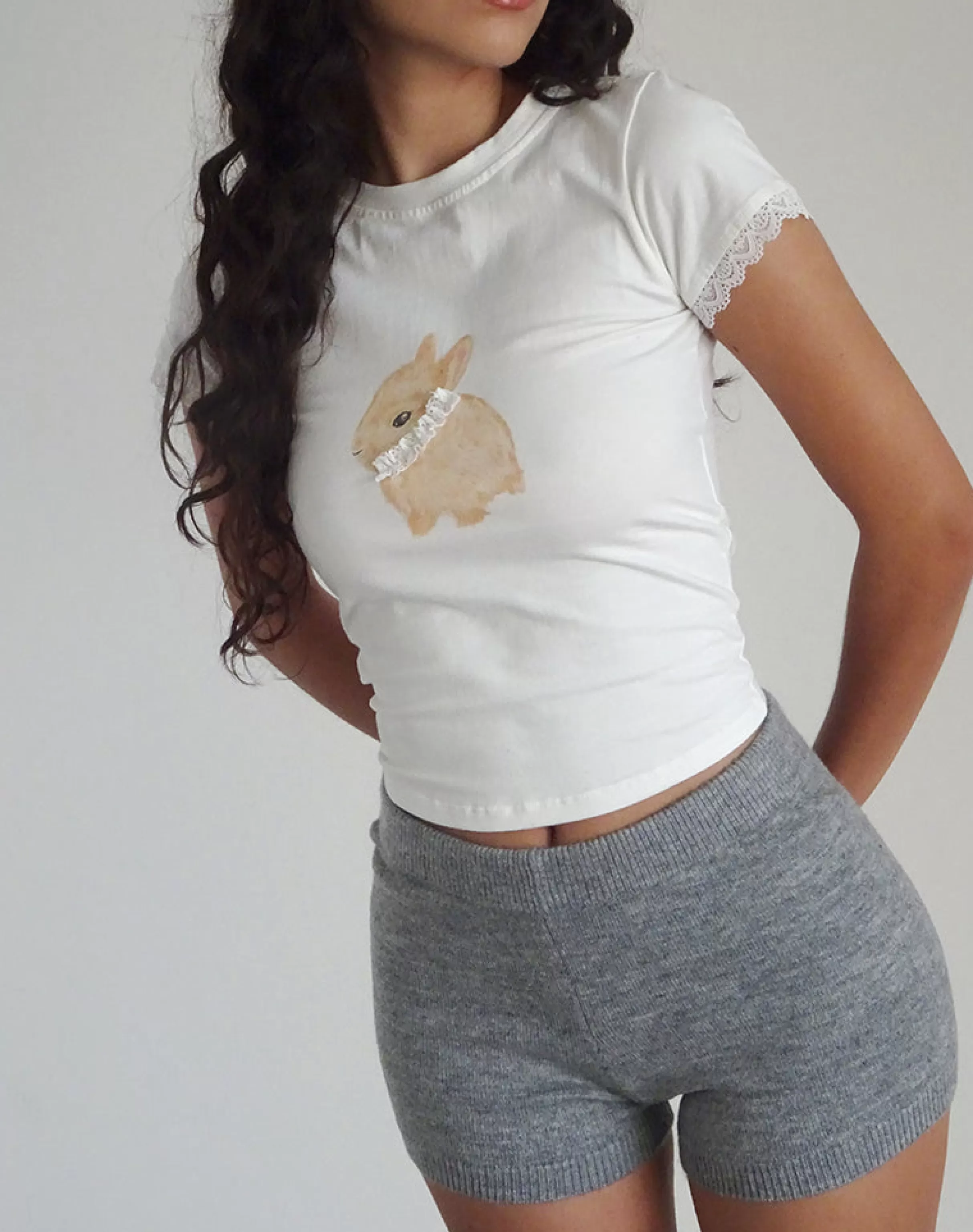 Discount Izzy Baby Tee In BASICS | BASIC TOPS