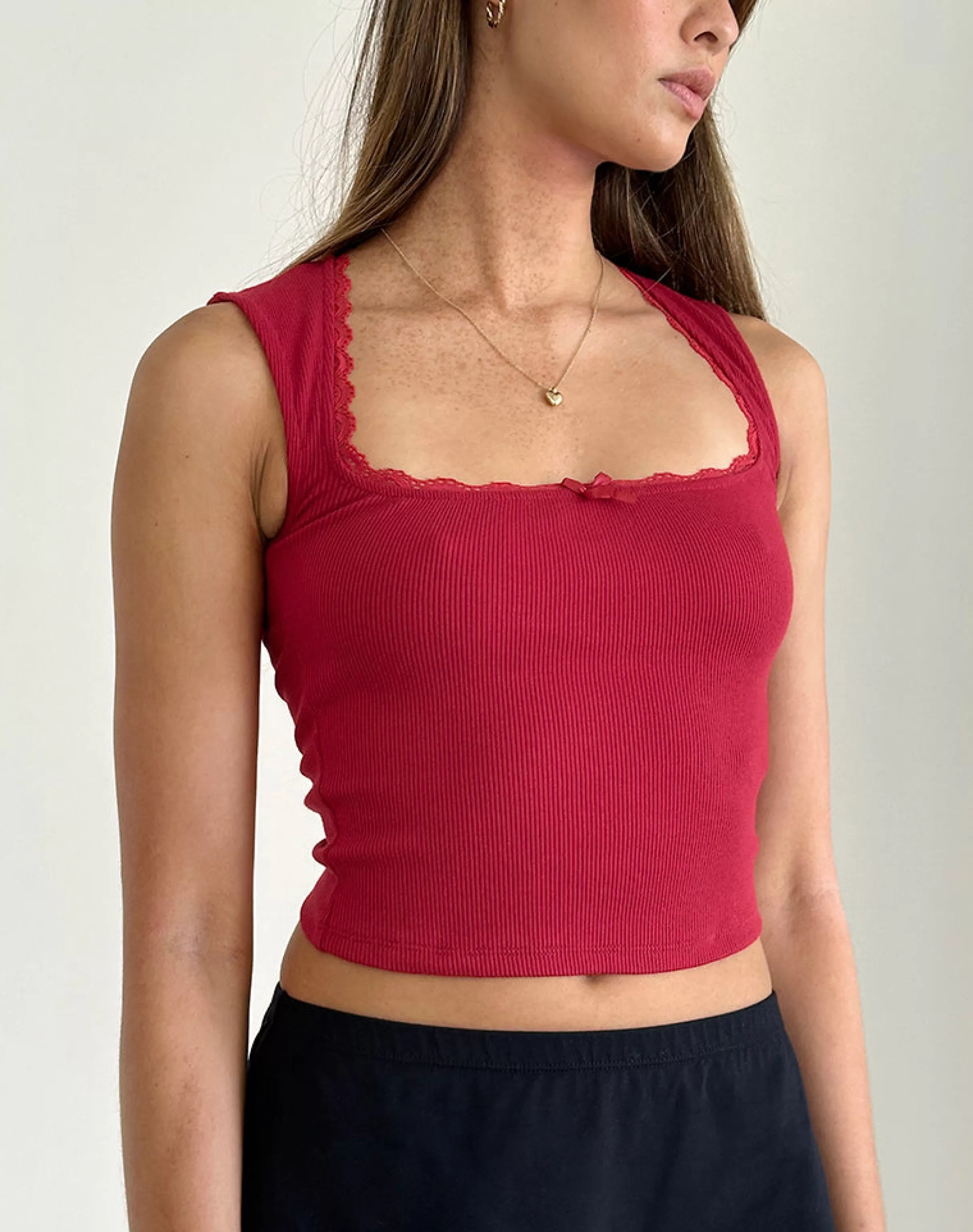 Online Jinila Top In VEST TOPS