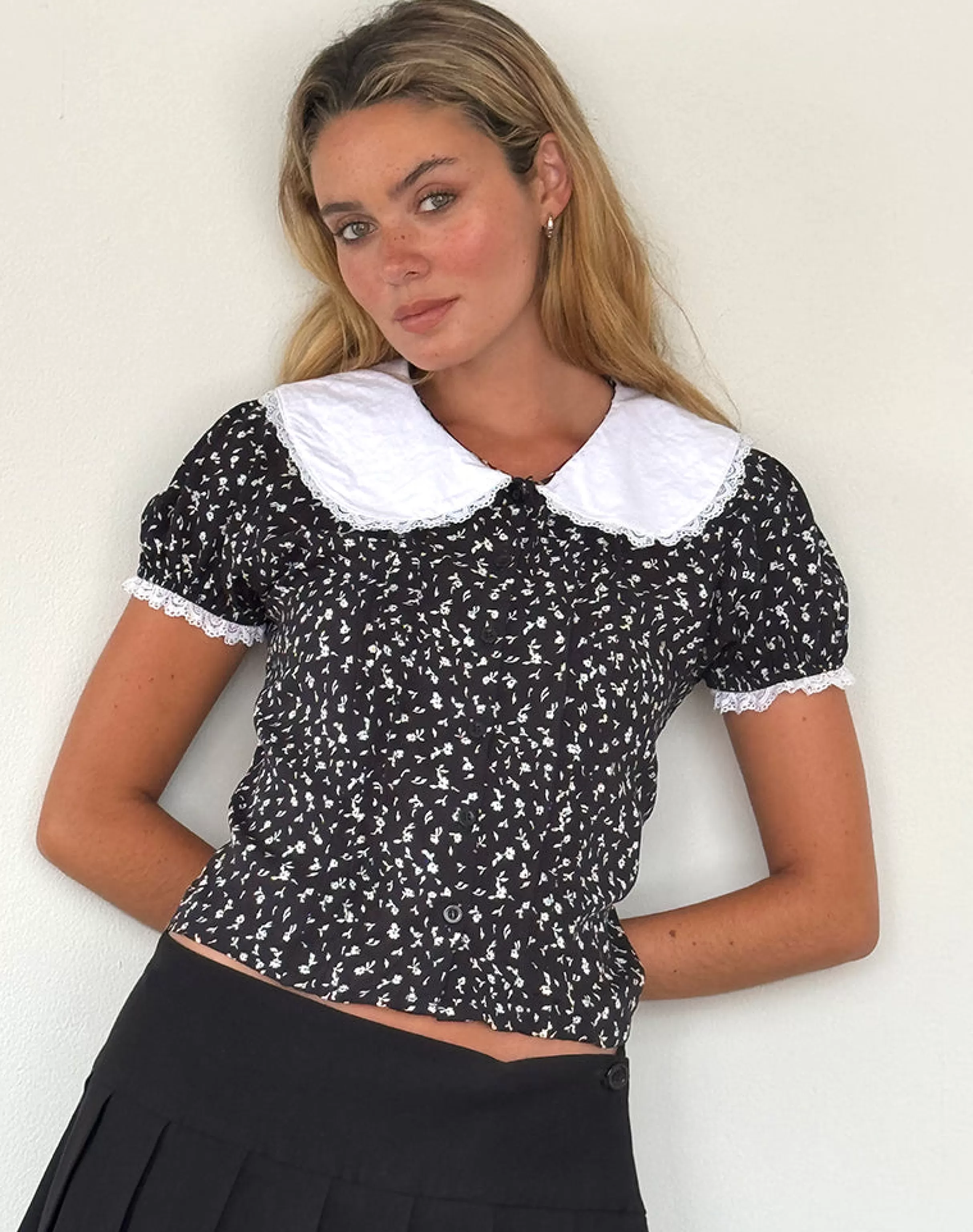 Flash Sale Jisoya Blouse In Black Ditsy Romance SHIRTS AND BLOUSES | PRINTED TOPS