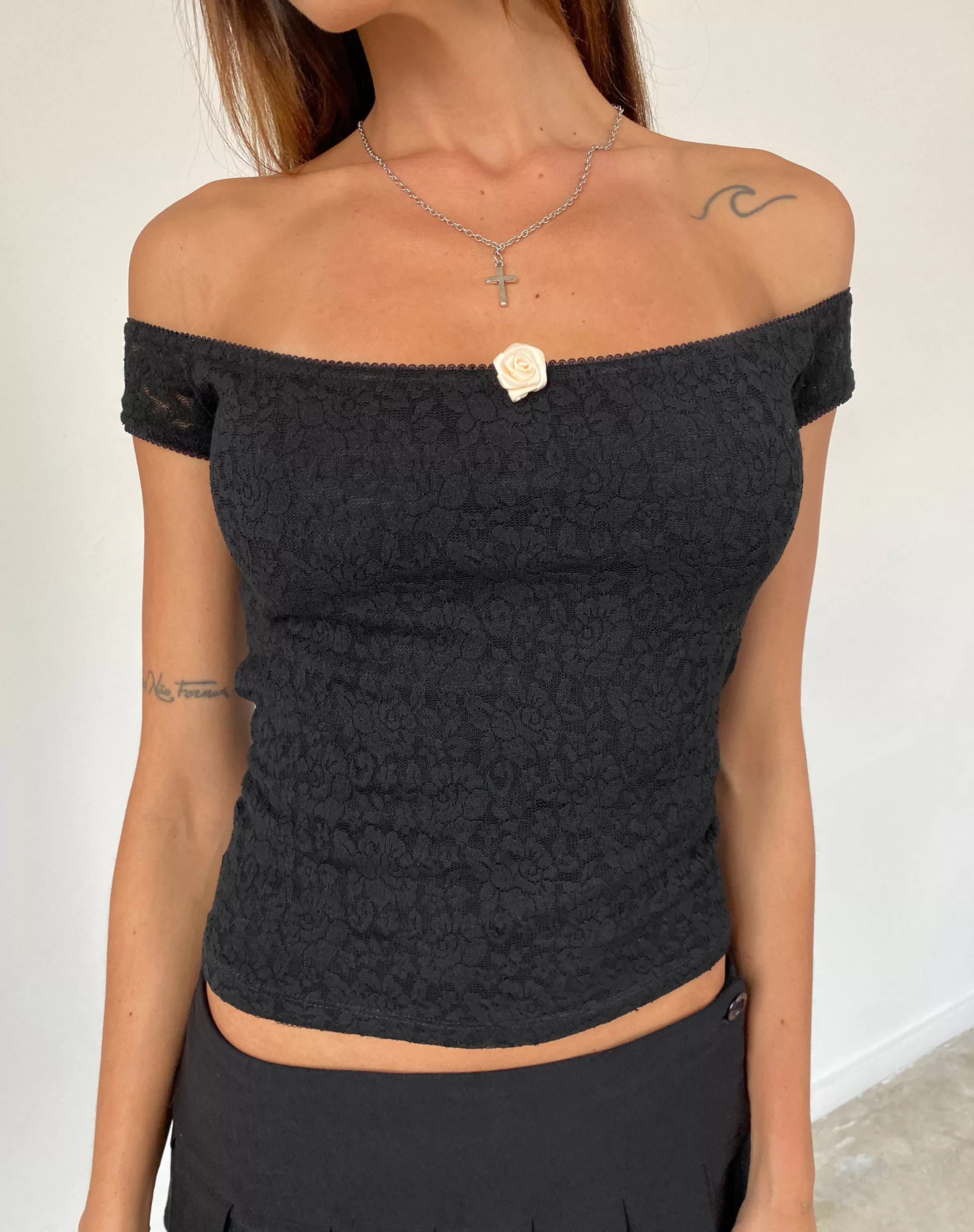 Store Lonnie Bardot Top In CROP TOPS | LACE TOPS
