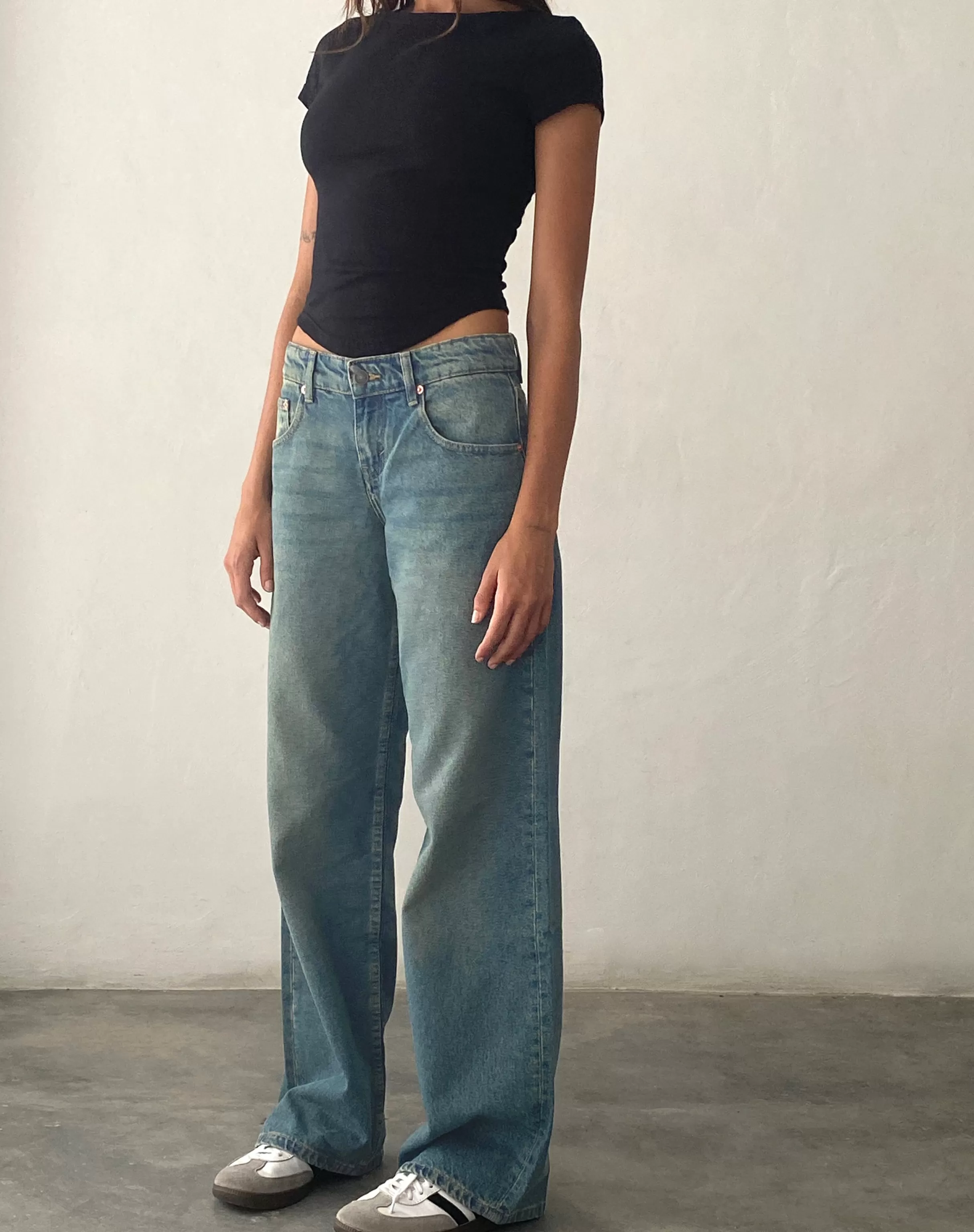 Discount Low Rise Parallel Jeans In JEANS | PARALLEL JEANS