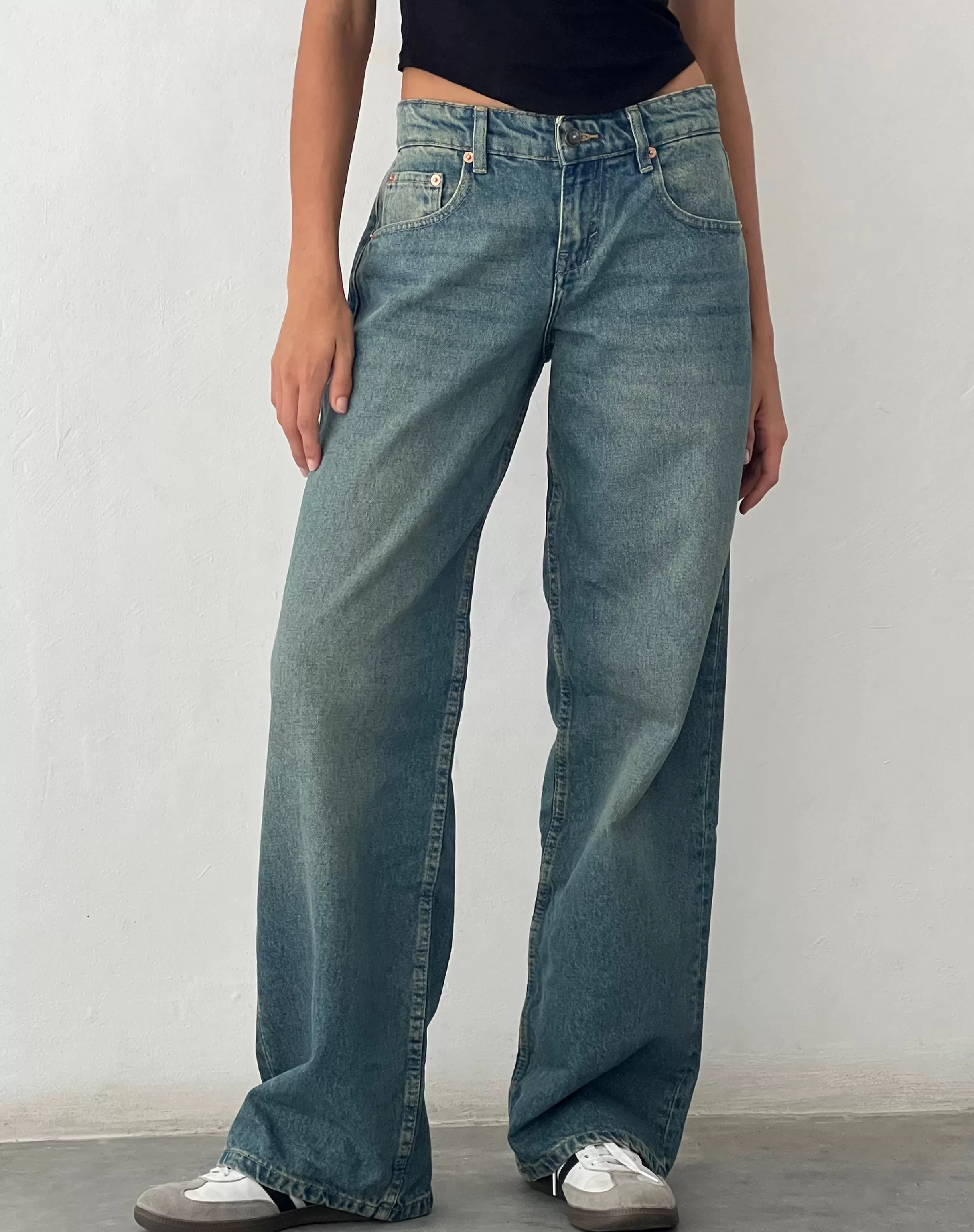 Discount Low Rise Parallel Jeans In JEANS | PARALLEL JEANS