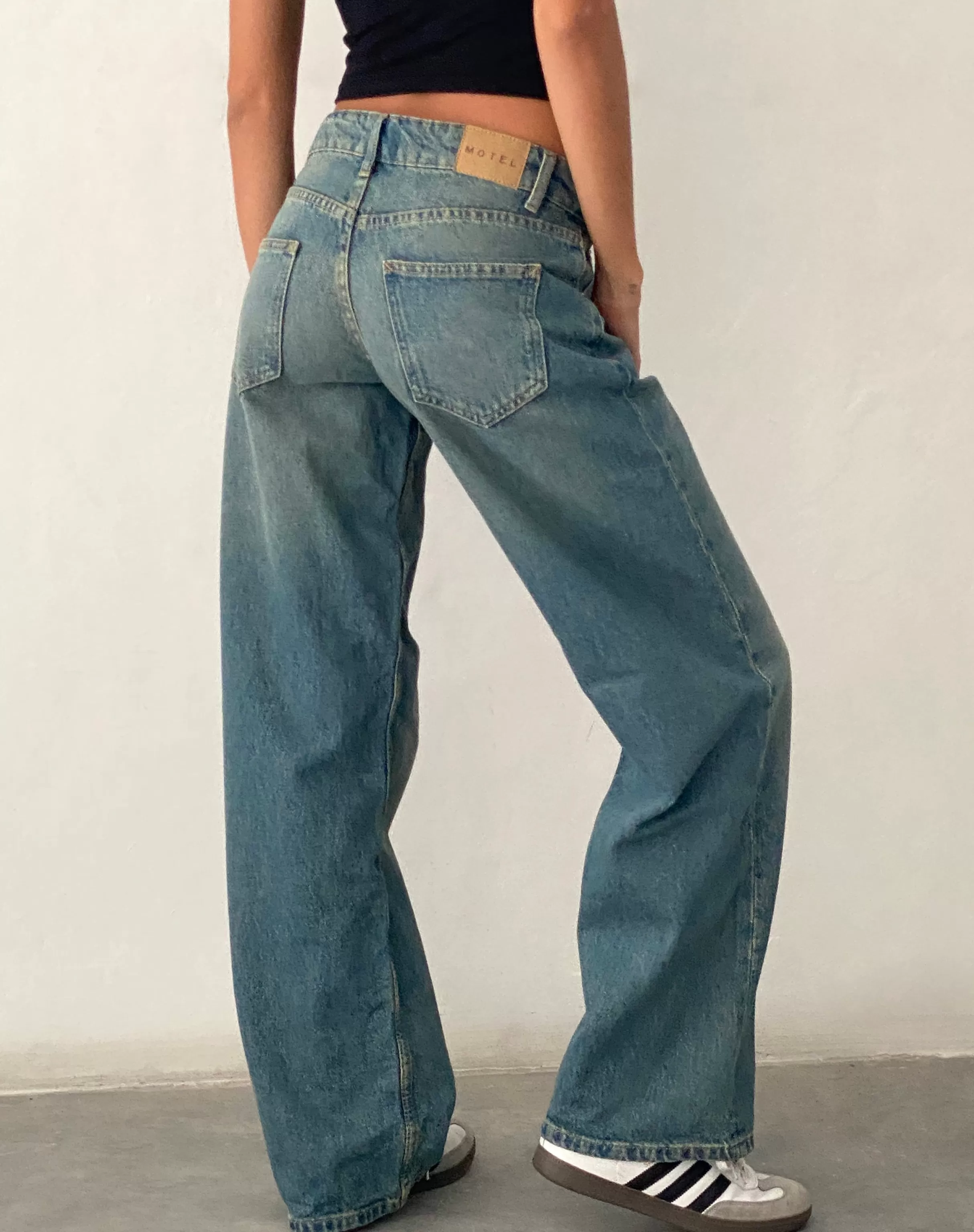 Discount Low Rise Parallel Jeans In JEANS | PARALLEL JEANS