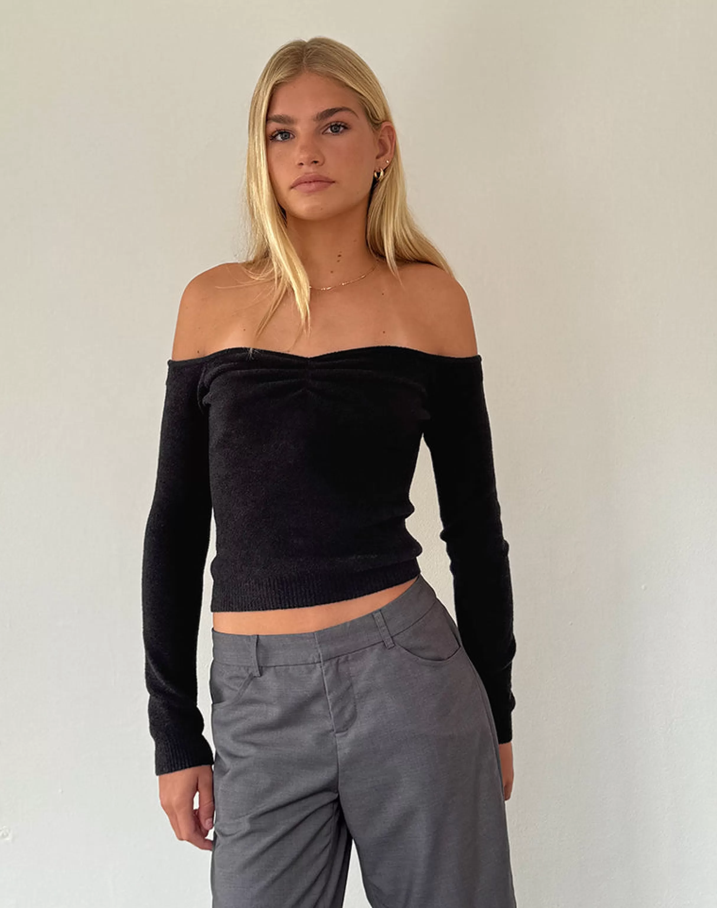 Outlet Makena Bardot Jumper In Brushed Black BISOUS | BASICS