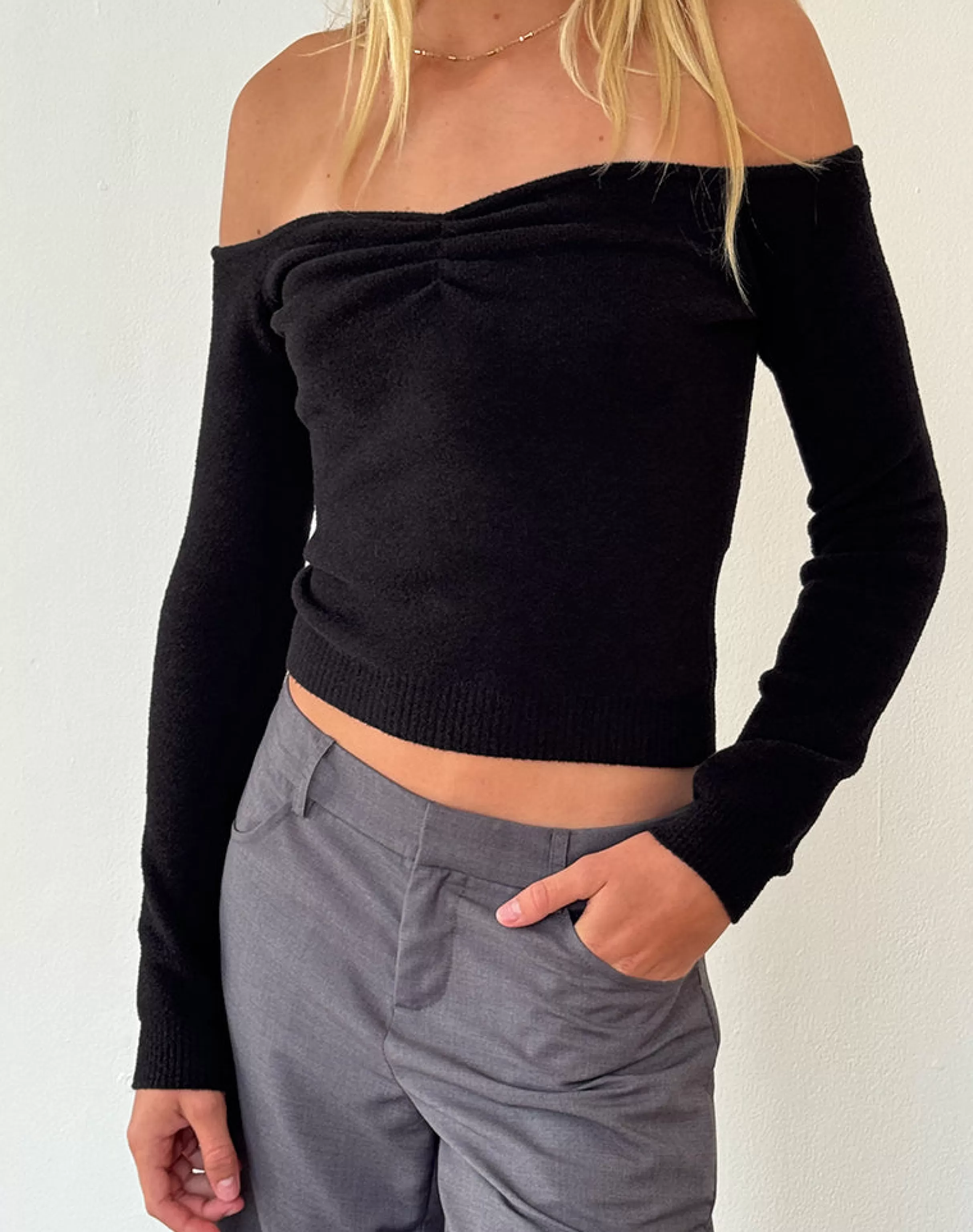 Outlet Makena Bardot Jumper In Brushed Black BISOUS | BASICS