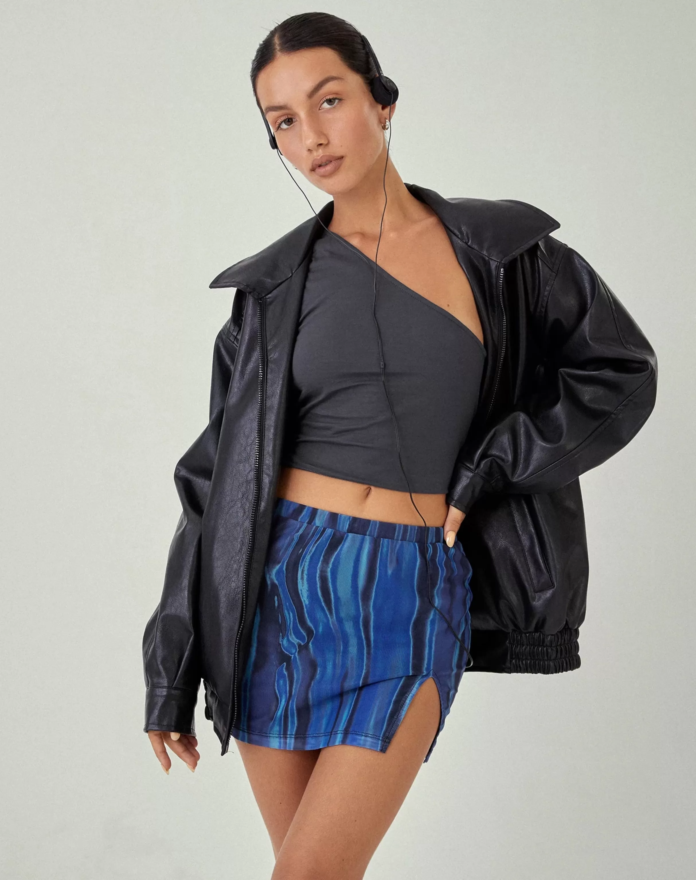 Fashion MOTEL X JACQUIE Bay One Shoulder Top In CROP TOPS