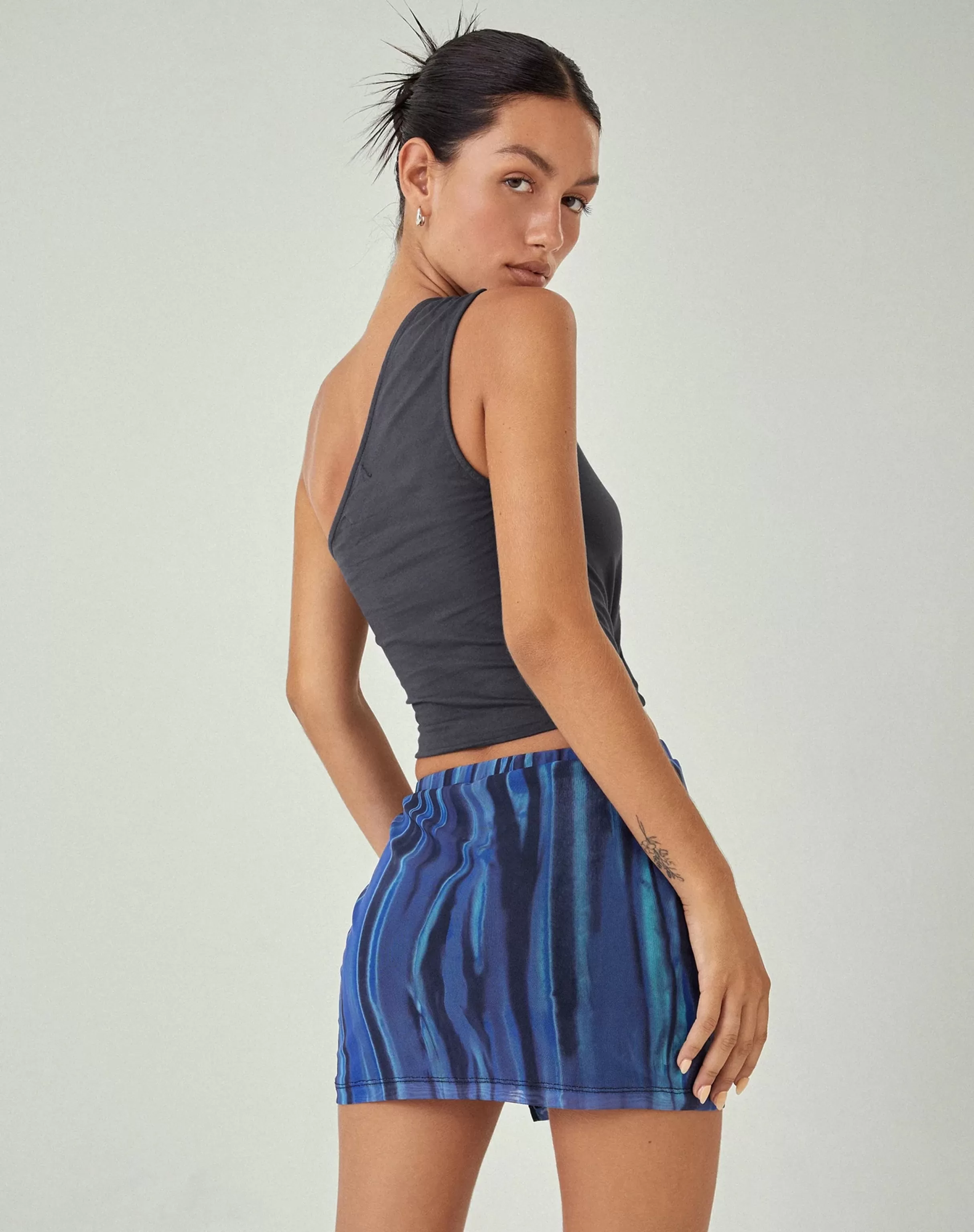 Fashion MOTEL X JACQUIE Bay One Shoulder Top In CROP TOPS