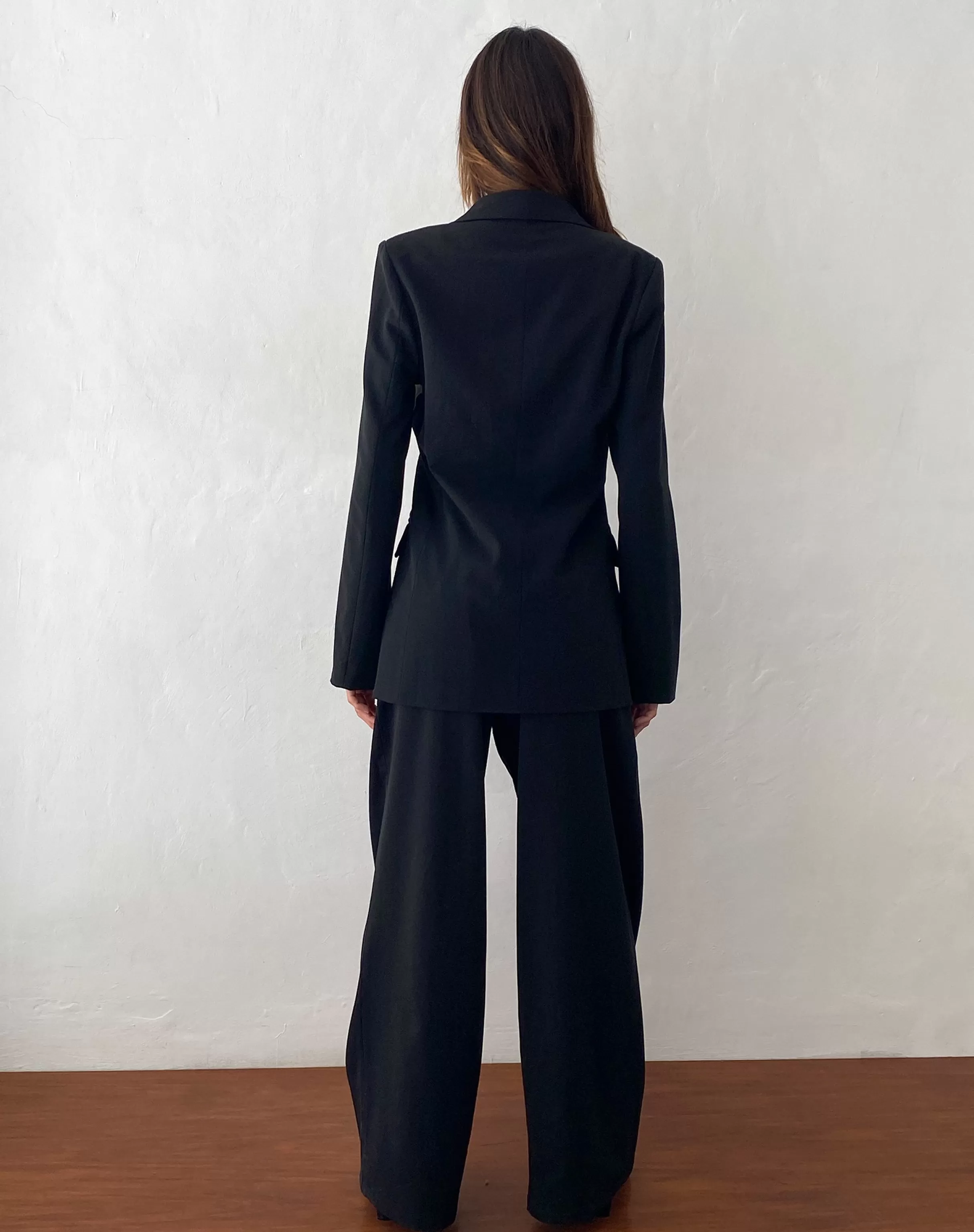 Store Nailaka Low Rise Wide Leg Tailored Trouser In TAILORING | TAILORED TROUSERS