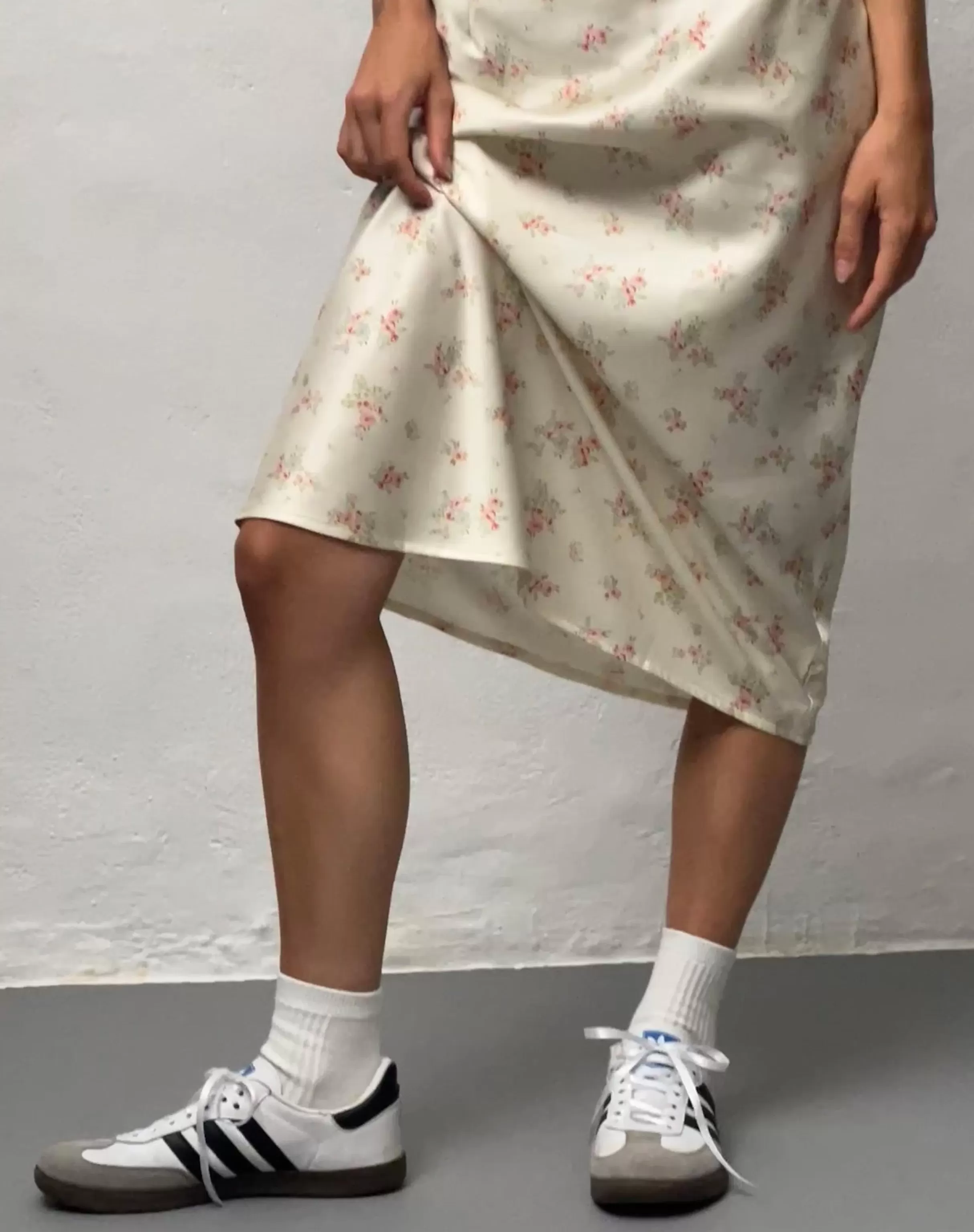 New Piya Midi Skirt In Satin Vintage Rose Garland PRINTED SKIRTS | MIDI SKIRTS