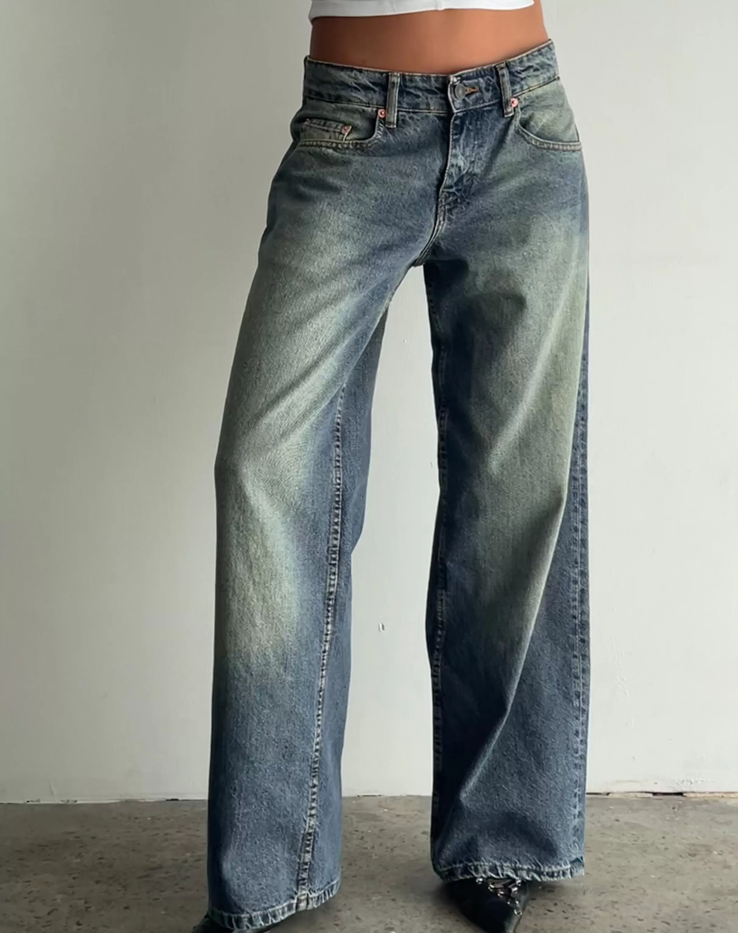 Discount Roomy Extra Wide Low Rise Jeans In JEANS | WIDE LEG JEANS