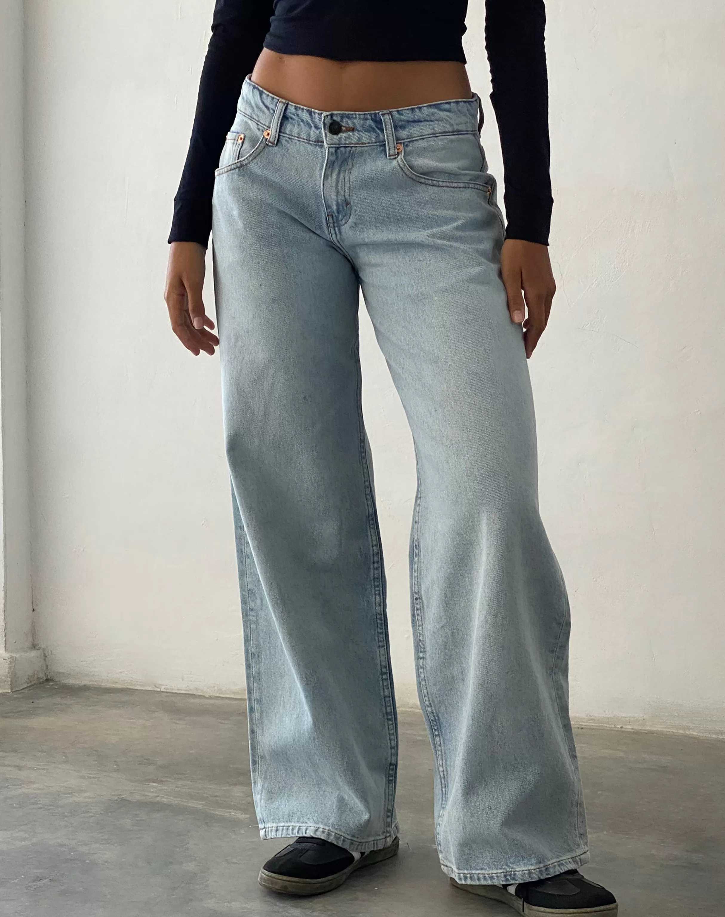 Online Roomy Extra Wide Low Rise Jeans In Extreme Light Blue Wash ROOMY JEANS | WIDE LEG JEANS