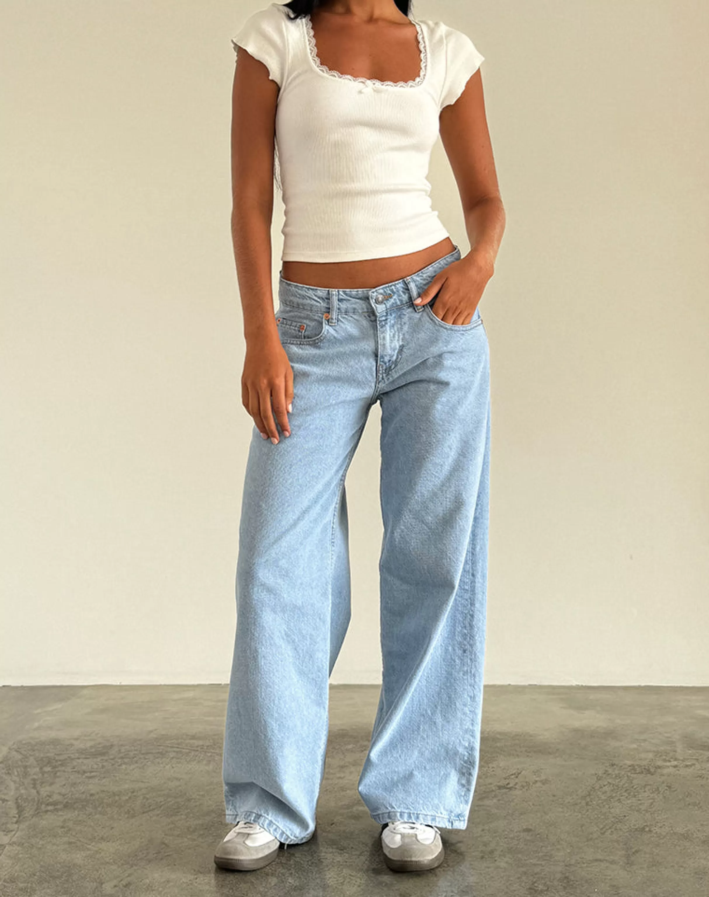 Online Roomy Extra Wide Low Rise Jeans In JEANS | PARALLEL JEANS
