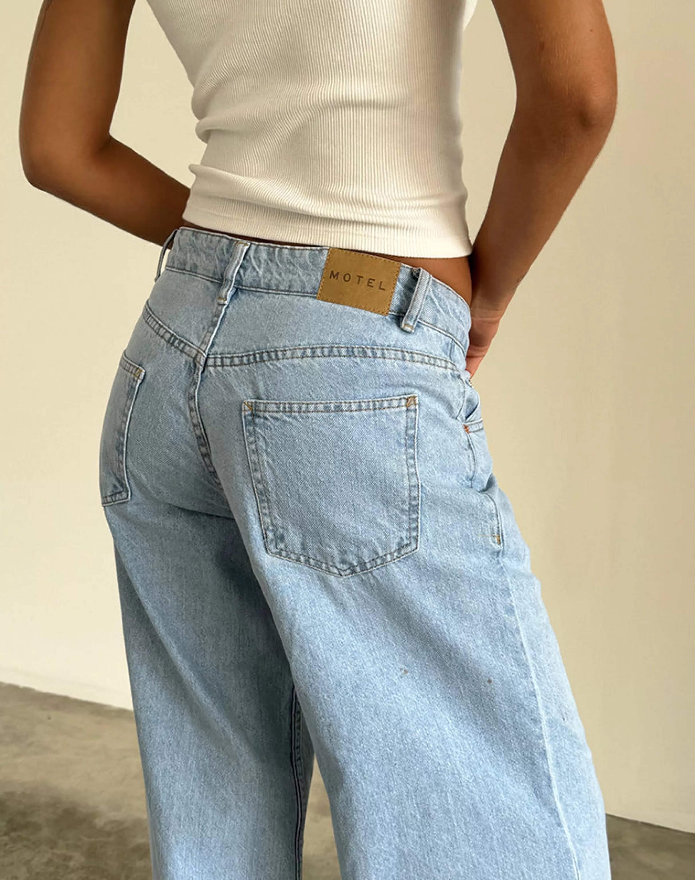 Online Roomy Extra Wide Low Rise Jeans In JEANS | PARALLEL JEANS