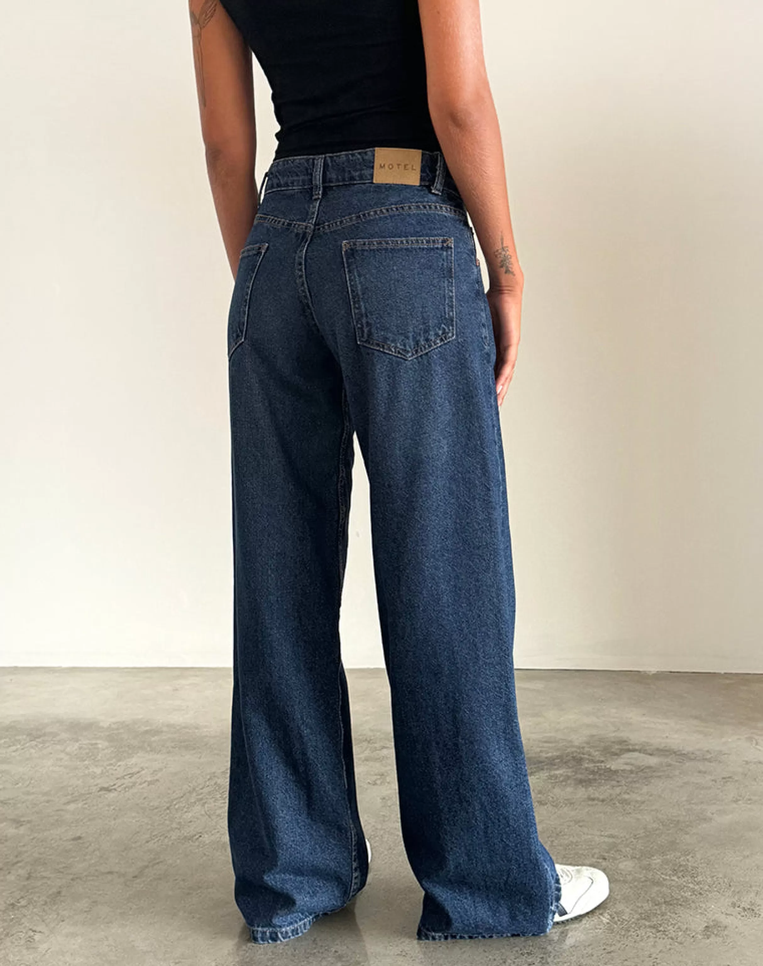 Online Roomy Extra Wide Low Rise Jeans In JEANS | ROOMY JEANS