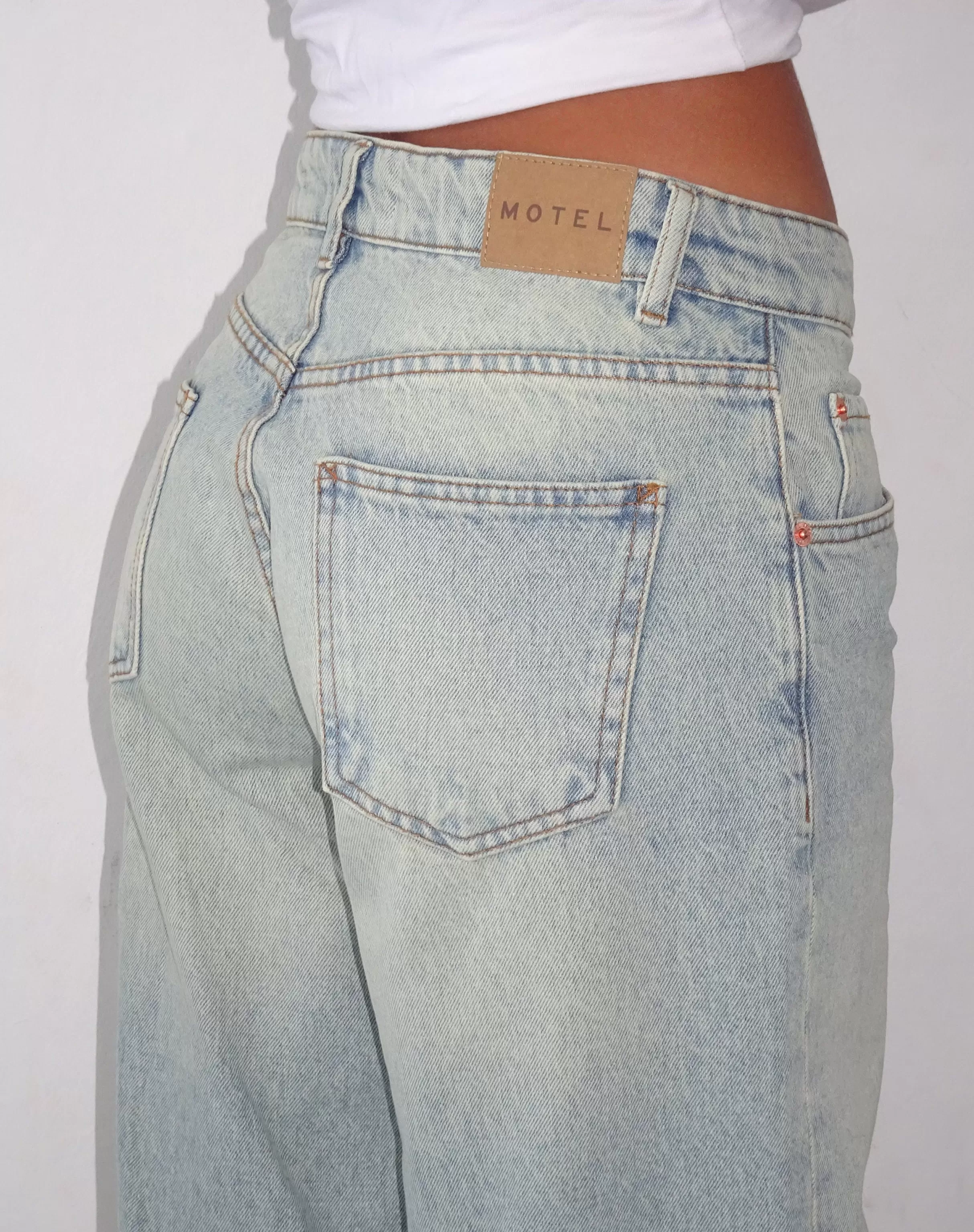Flash Sale Roomy Extra Wide Low Rise Jeans In Super Bleached Wash JEANS | ROOMY JEANS