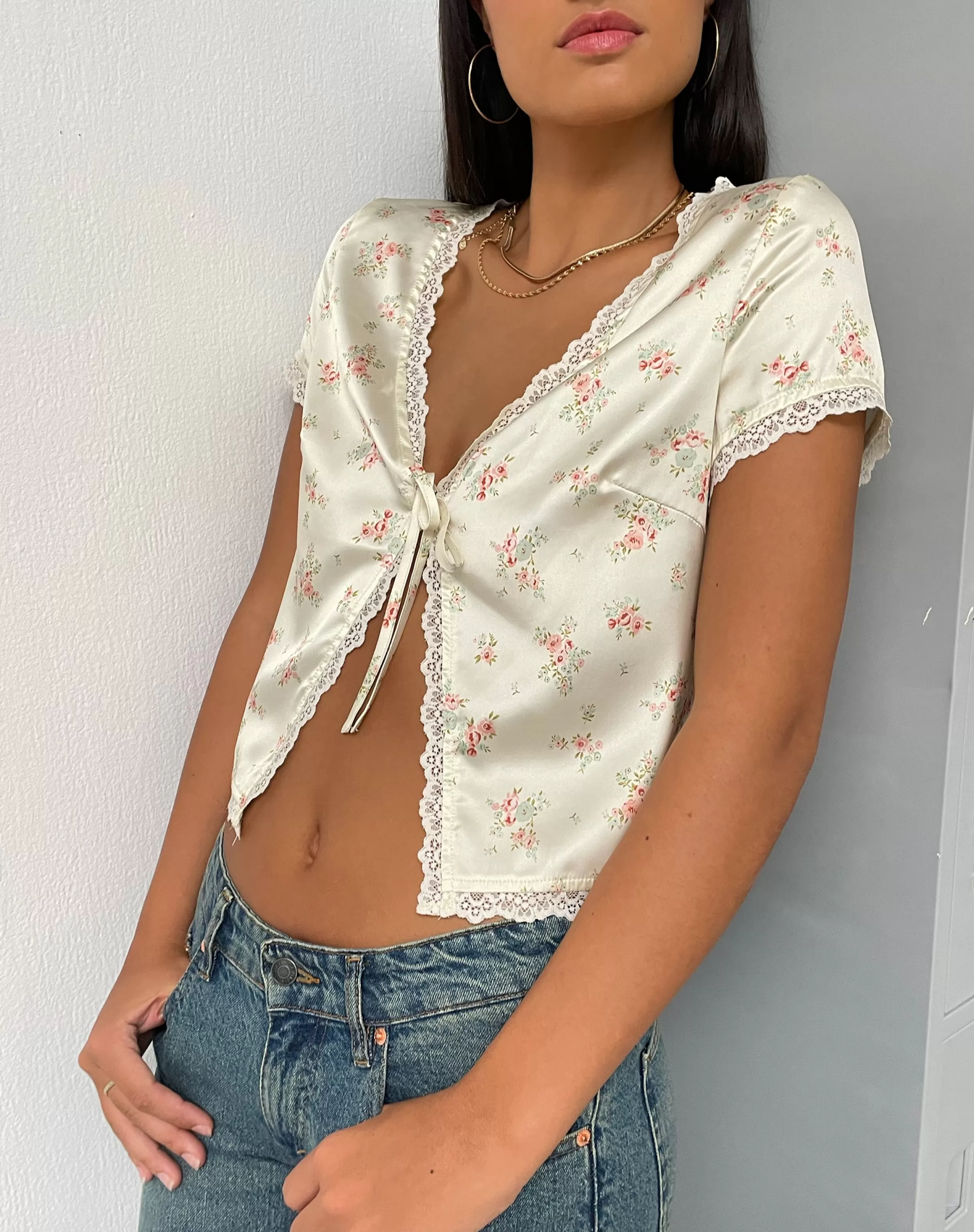 Flash Sale Selene Tie Front Top In Satin Vintage Rose Garland SALE TOPS | PRINTED TOPS