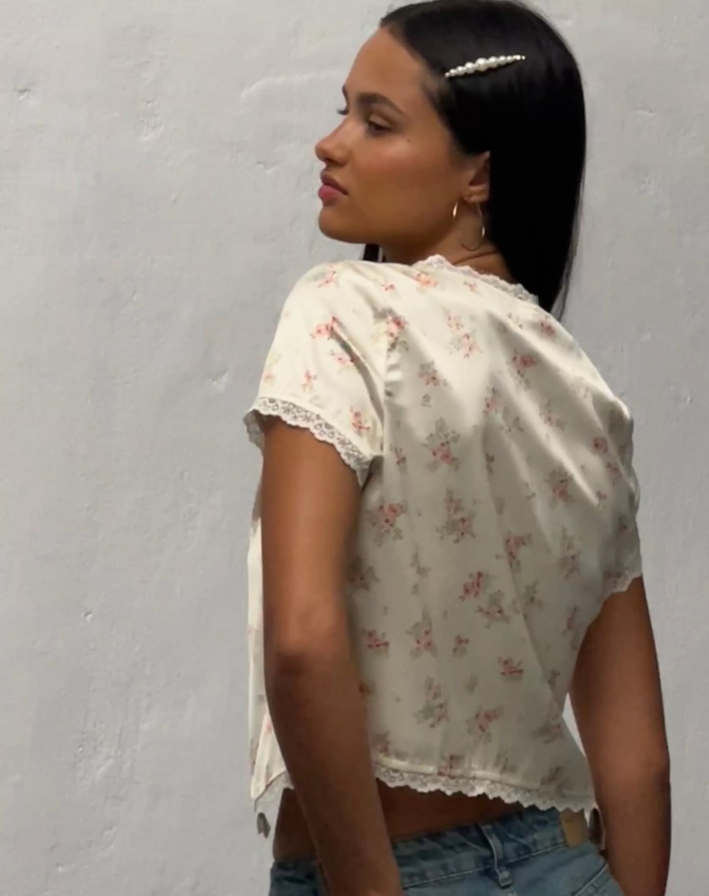 Flash Sale Selene Tie Front Top In Satin Vintage Rose Garland SALE TOPS | PRINTED TOPS