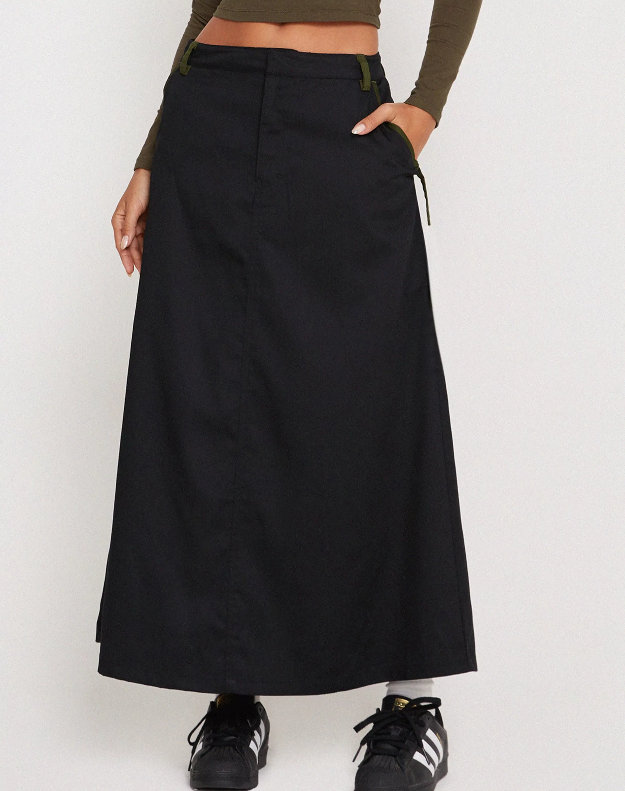 Flash Sale Sorrel Midi Skirt In Black Forest Green SALE SKIRTS | MIDI SKIRTS