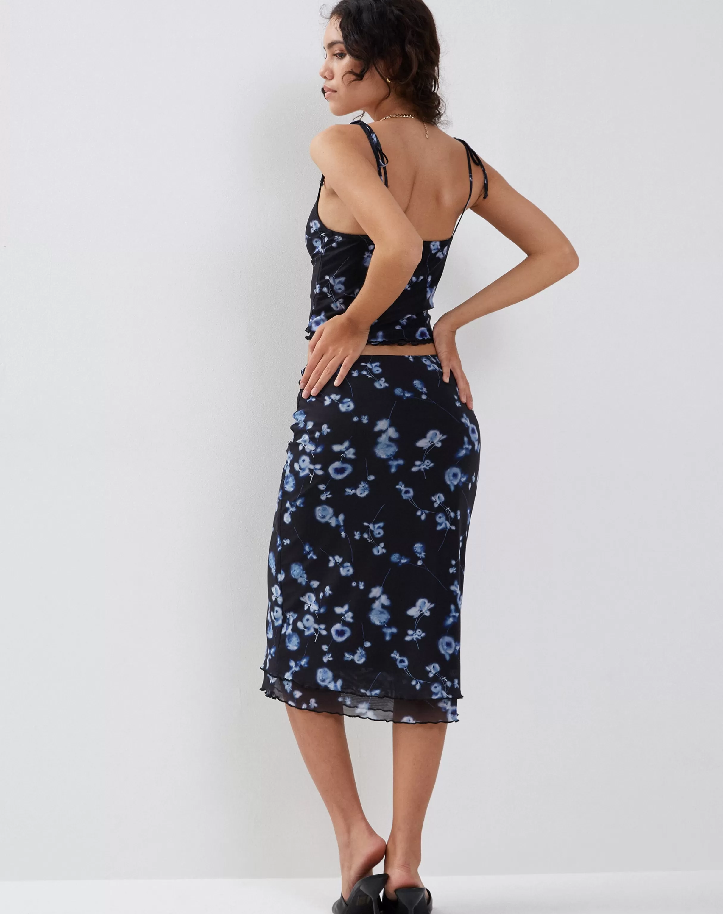 Cheap Tamari Tie Detail Mesh Vest Top In Diffused Floral Navy STRAPPY TOPS | PRINTED TOPS