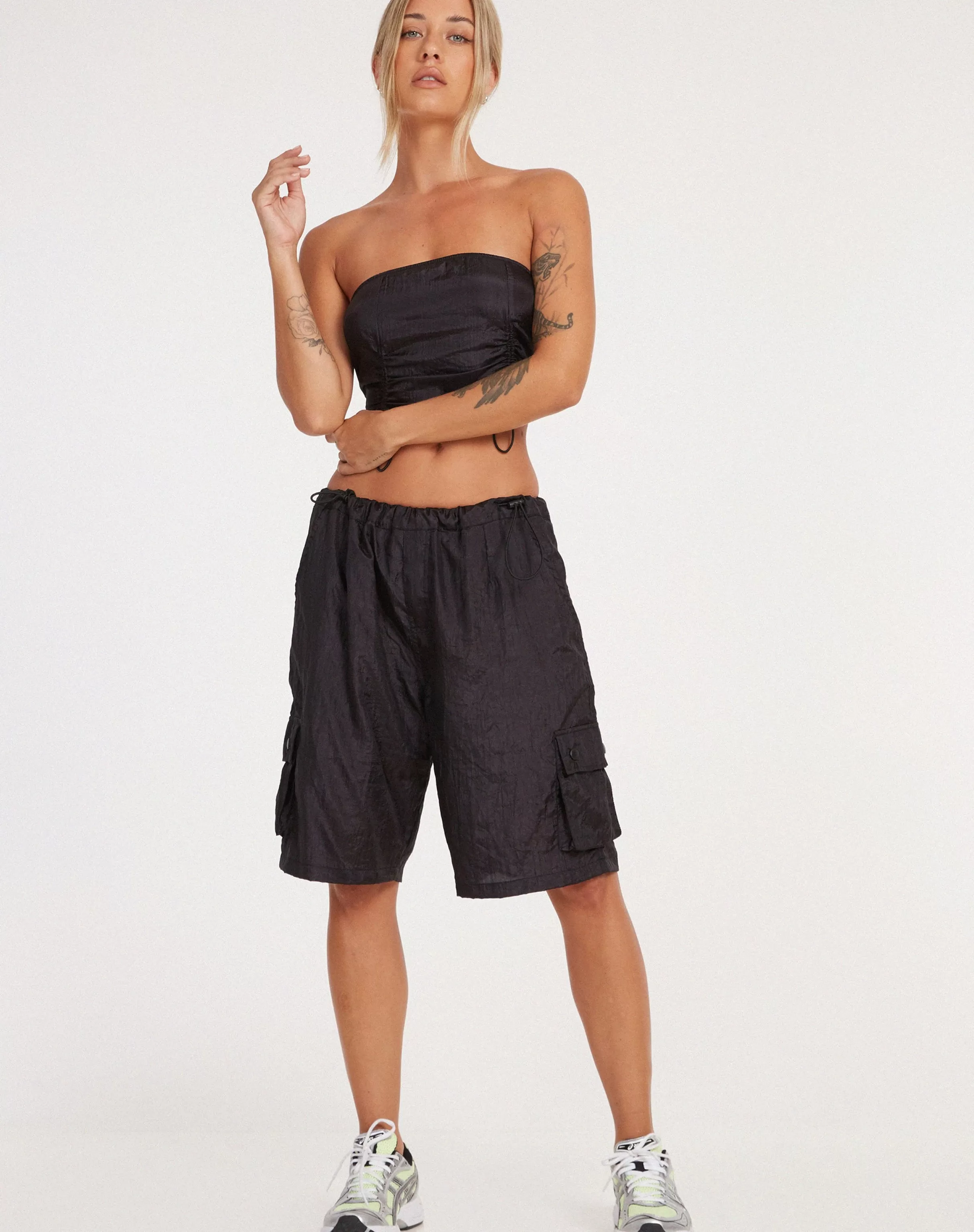 Online Tenchi Short In Parachute Black SALE SKIRTS