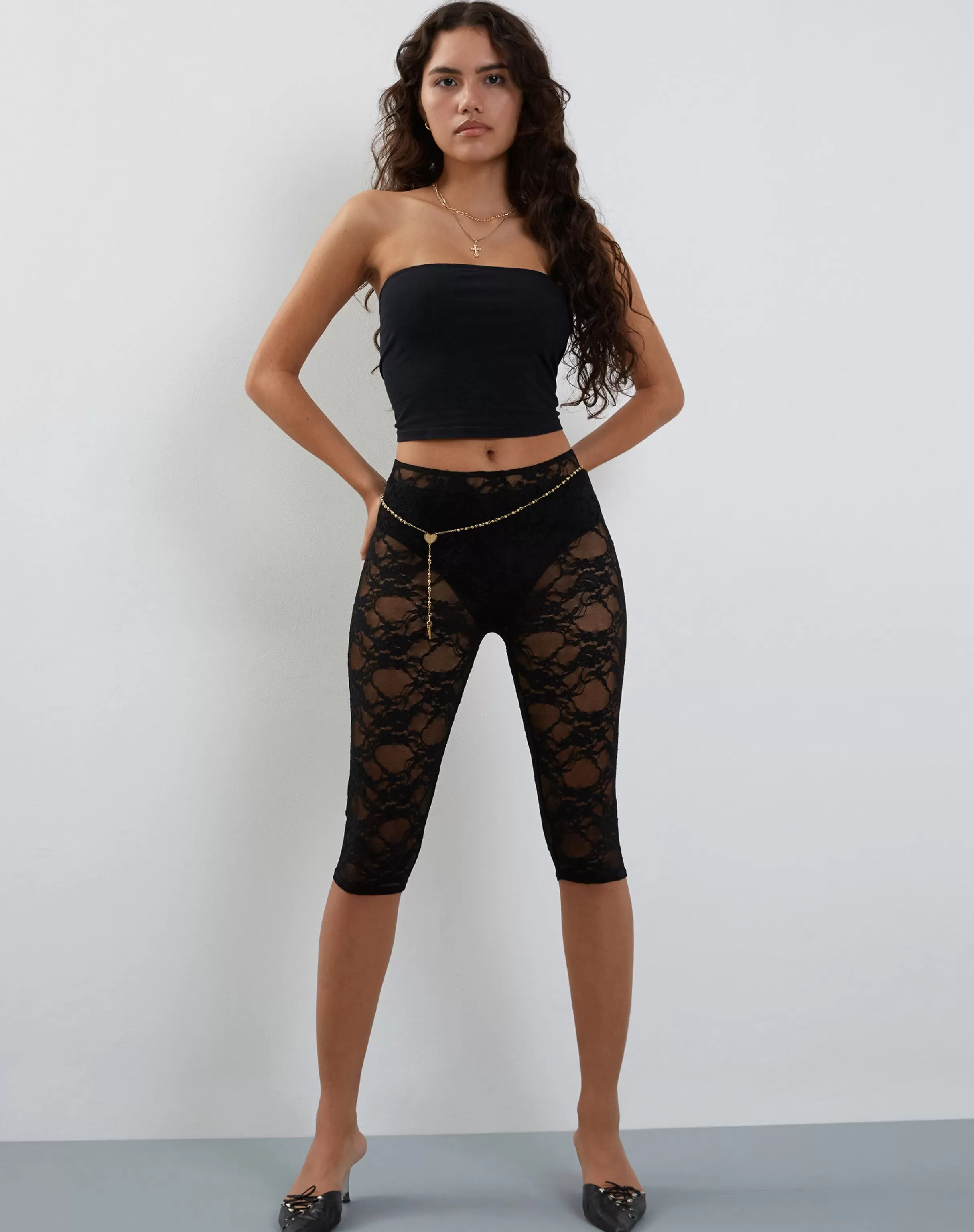 Store Tuka Lace Cropped Capri Shorts In Black SALE TROUSERS