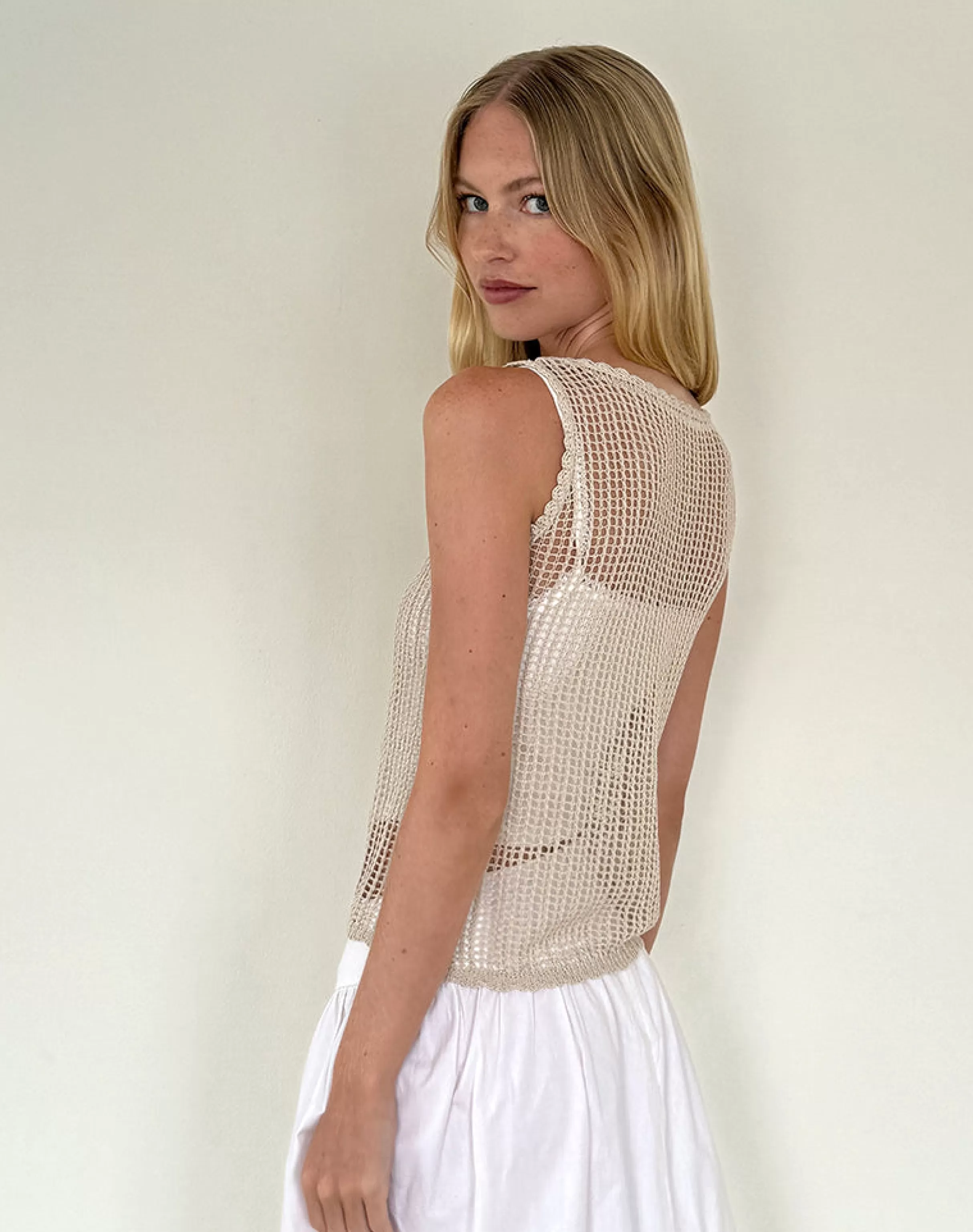 Store Yamile Vest In Open Weave Knit Oat SWEET AS PIE | GOING OUT TOPS